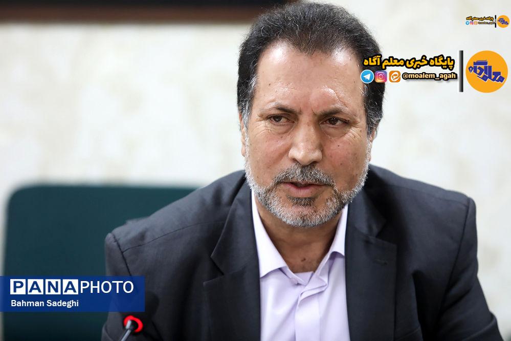 ارتقای کیفیت مدرسه ‌به بهبود کیفیت مدیر مدرسه و معلمان بستگی دارد