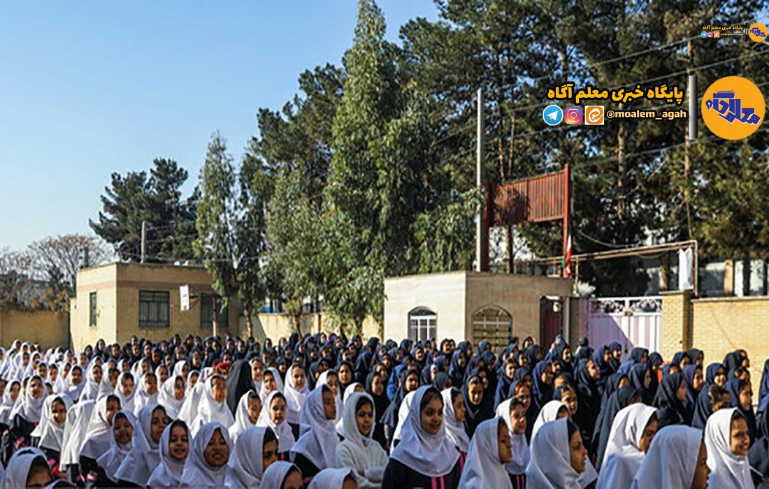 بعد از ۱۲ سال ۱۵۰۰۰ مربی و مشاور مدرسه جذب شده‌اند