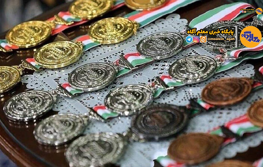 یک طلا، دو نقره و یک برنز حاصل کار تیم المپیاد کامپیوتر