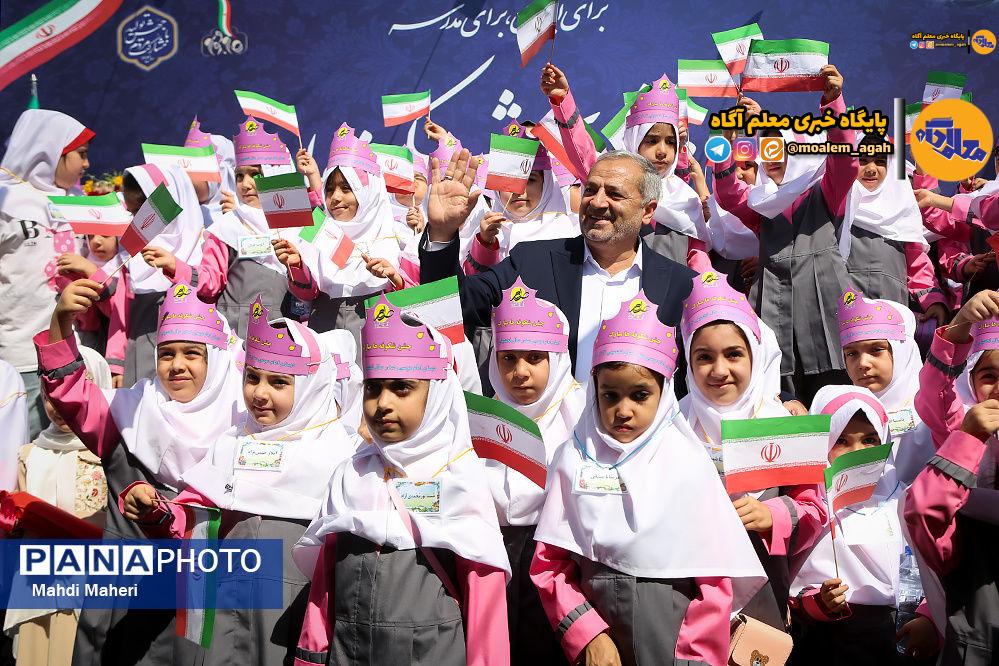 کار معلمان ابتدایی «انسان‌سازی» است؛ خانواده‌ها معلمان و مدیران مدارس را همراهی کنند