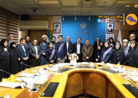 هر دانش‌آموز یک نقش فعال در تشکل‌های دانش‌آموزی و یک نقش هویت‌بخش در مدرسه خواهد داشت