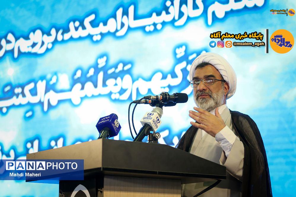 اقتدار امروز ایران اسلامی نتیجه تعلیم و تربیت این کشور است