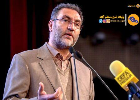 معلمان و دانش‌آموزان باید از هر تریبونی برای تحقق جهاد تبیین بهره ببرند