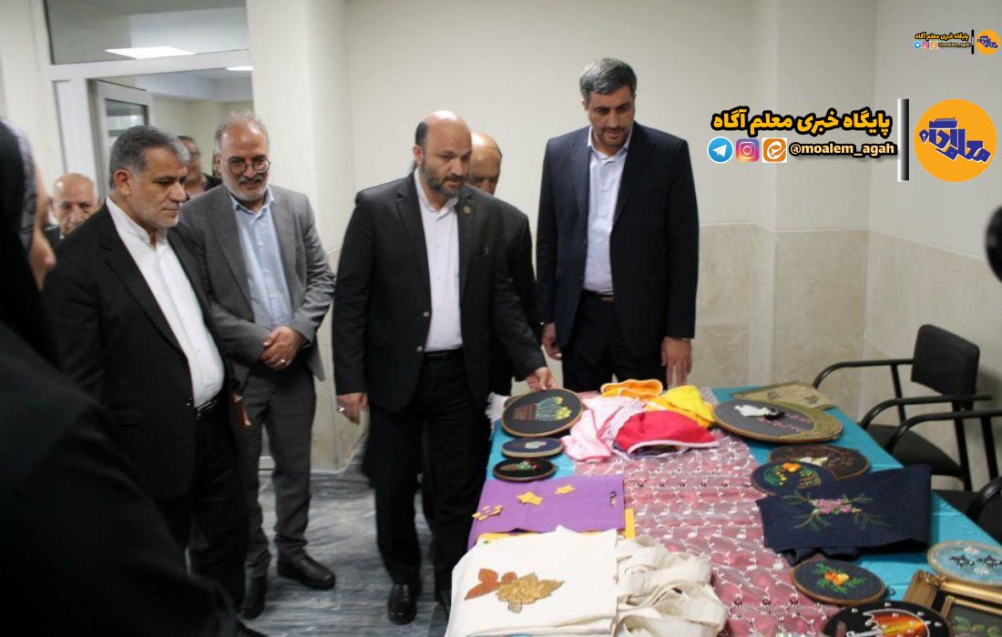 «فاطیما» هدیه چهار خیر به دانش‌آموزان استثنایی پایتخت