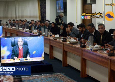 باید با توانمندسازی نیروی انسانی زمینه ارتقای کیفیت آموزش و پرورش را فراهم کنیم