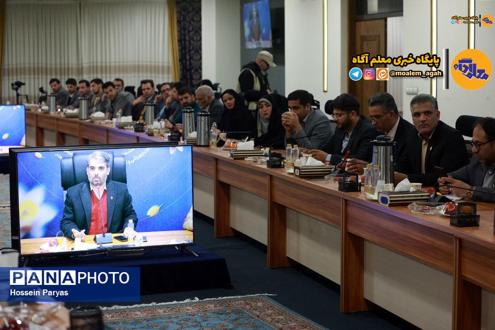 باید با توانمندسازی نیروی انسانی زمینه ارتقای کیفیت آموزش و پرورش را فراهم کنیم
