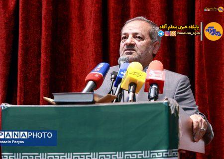 تنها راه برون‌رفت از مشکلات فرهنگی کشور تمرکز و توجه به نظام تعلیم و تربیت است