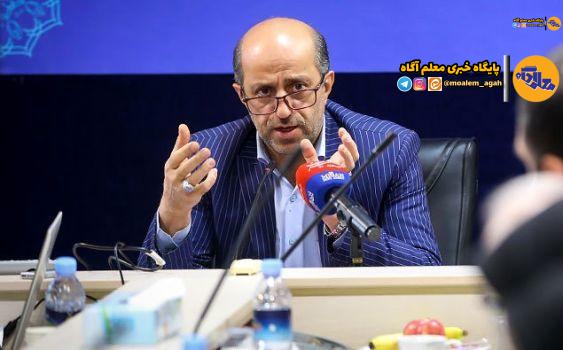 معلم باید به‌جای انتقال دانش به دانش‌آموزان، تسهیلگر یادگیری باشد