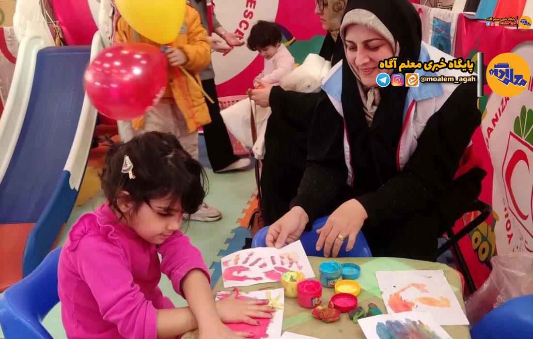 حضور غنچههای هلال احمر در جشنواره ملی بازی و اسباب بازی