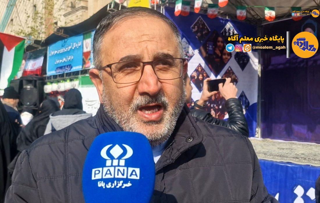 دانش‌آموزان، ادامه‌دهندگان راه شهدا و حافظان نظام اسلامی هستند