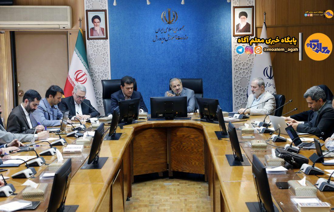شروع فاز اول همکاری آموزش‌وپرورش و معاونت علمی ریاست‌جمهوری؛ آموزش رایگان هوش مصنوعی به یک میلیون دانش‌آموز و ۱۰۰ هزار معلم