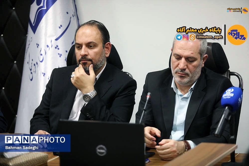 باید همگان کمک کنند مدرسه به جایگاه شایسته خود در جامعه دست یابد