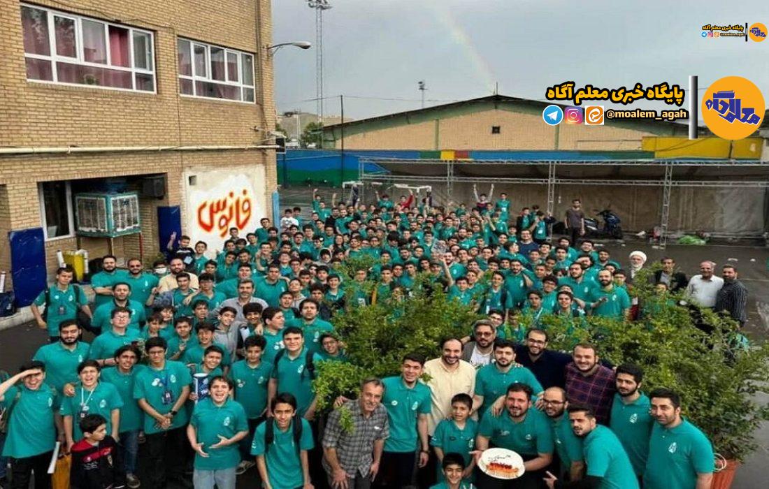بیست و هفتمین رویداد پژوهشی دبیرستان دوره اول علامه حلی ۲ برگزار شد