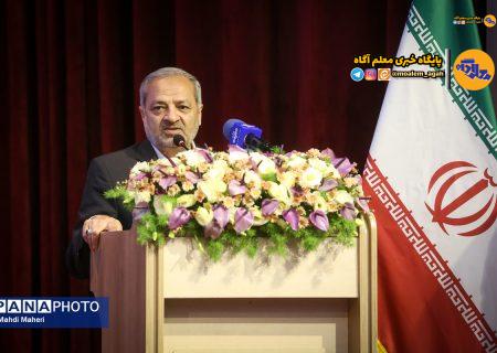 آموزش، آسان‌ترین مسیر توسعه کشور/ رئیس‌جمهور پزشکیان پس از ۴۵ سال آموزش‌وپرورش را به‌عنوان مهم‌ترین اولویت روی میز گذاشتند