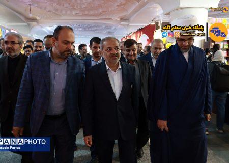 رفاقت با کتاب، شرط زندگی خوشبخت در آینده است