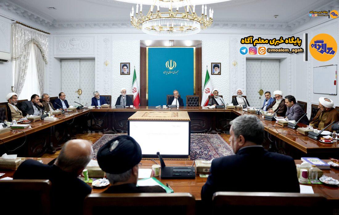 بررسی موضوع حکمرانی آموزش و پرورش با توجه به تحولات شتابان عرصه فناوری