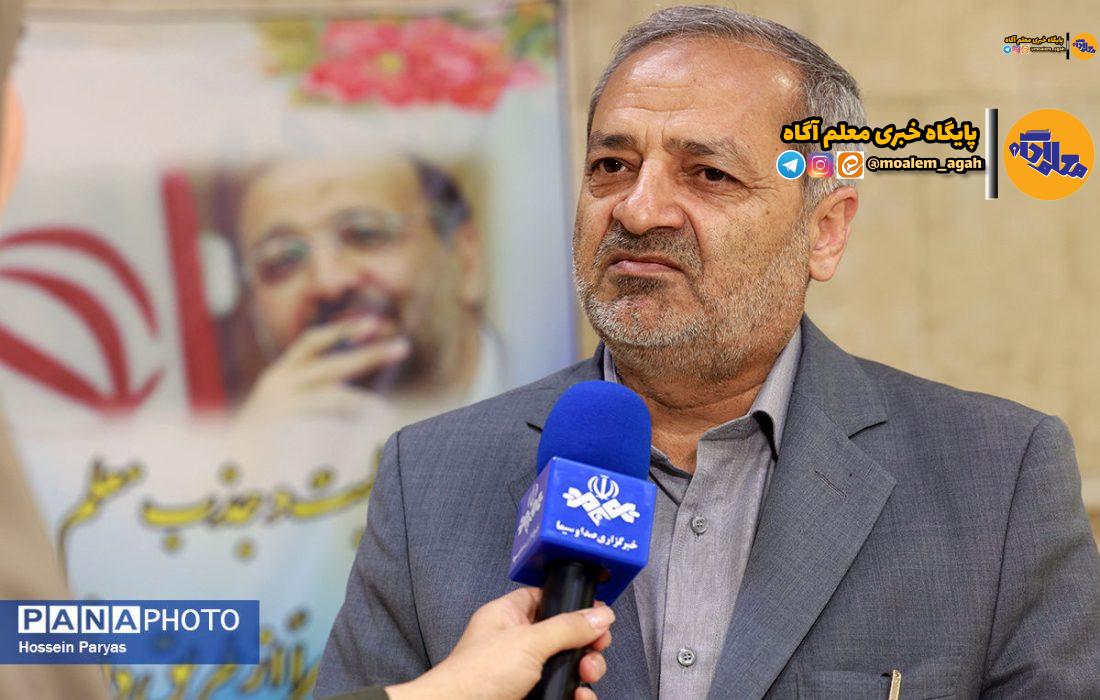 باید الگوهای ماندگار نظام تعلیم و تربیت به جامعه معرفی شوند