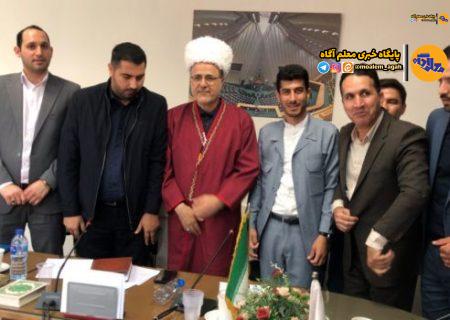 ‌گفت‌و‌گوی ‌معاون حقوقی و امور مجلس آموزش‌وپرورش با گروهی از معلمان جوان استان گلستان