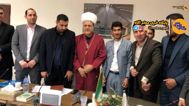 ‌گفت‌و‌گوی ‌معاون حقوقی و امور مجلس آموزش‌وپرورش با گروهی از معلمان جوان استان گلستان