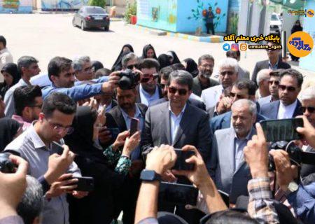 کلنگ‌زنی احداث دبستان دخترانه ۱۲ کلاسه شاهد جیرفت از سوی وزیر آموزش و پرورش
